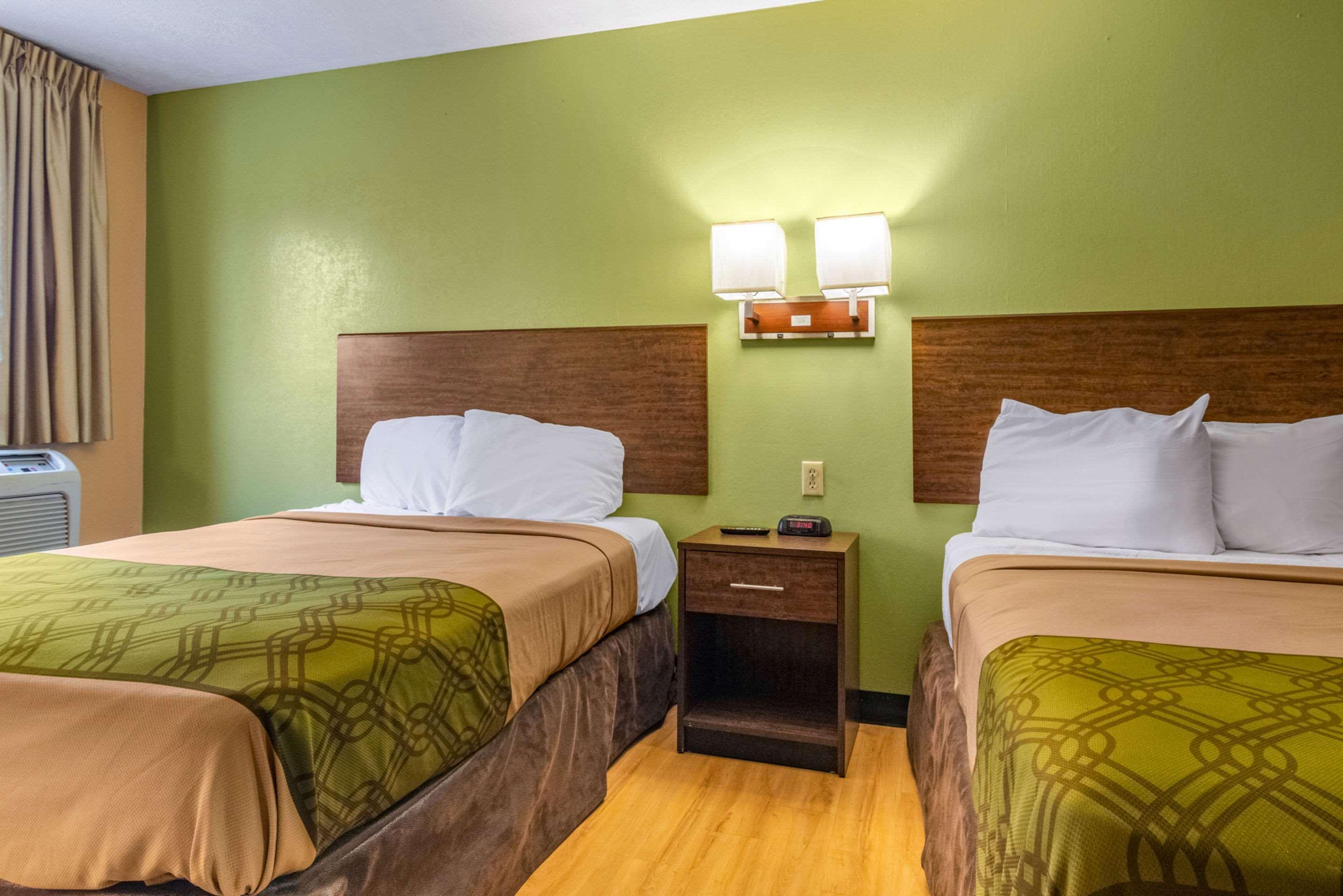 Econo Lodge Кент Екстериор снимка