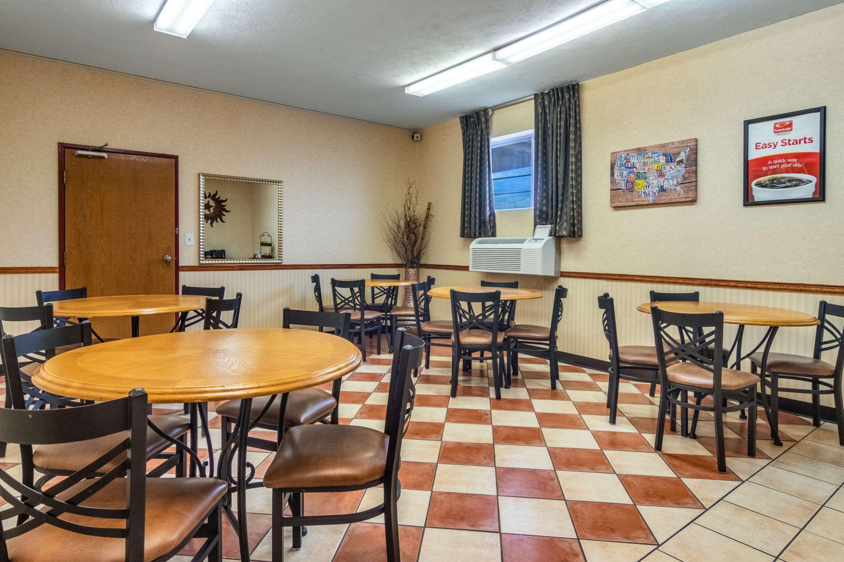 Econo Lodge Кент Екстериор снимка