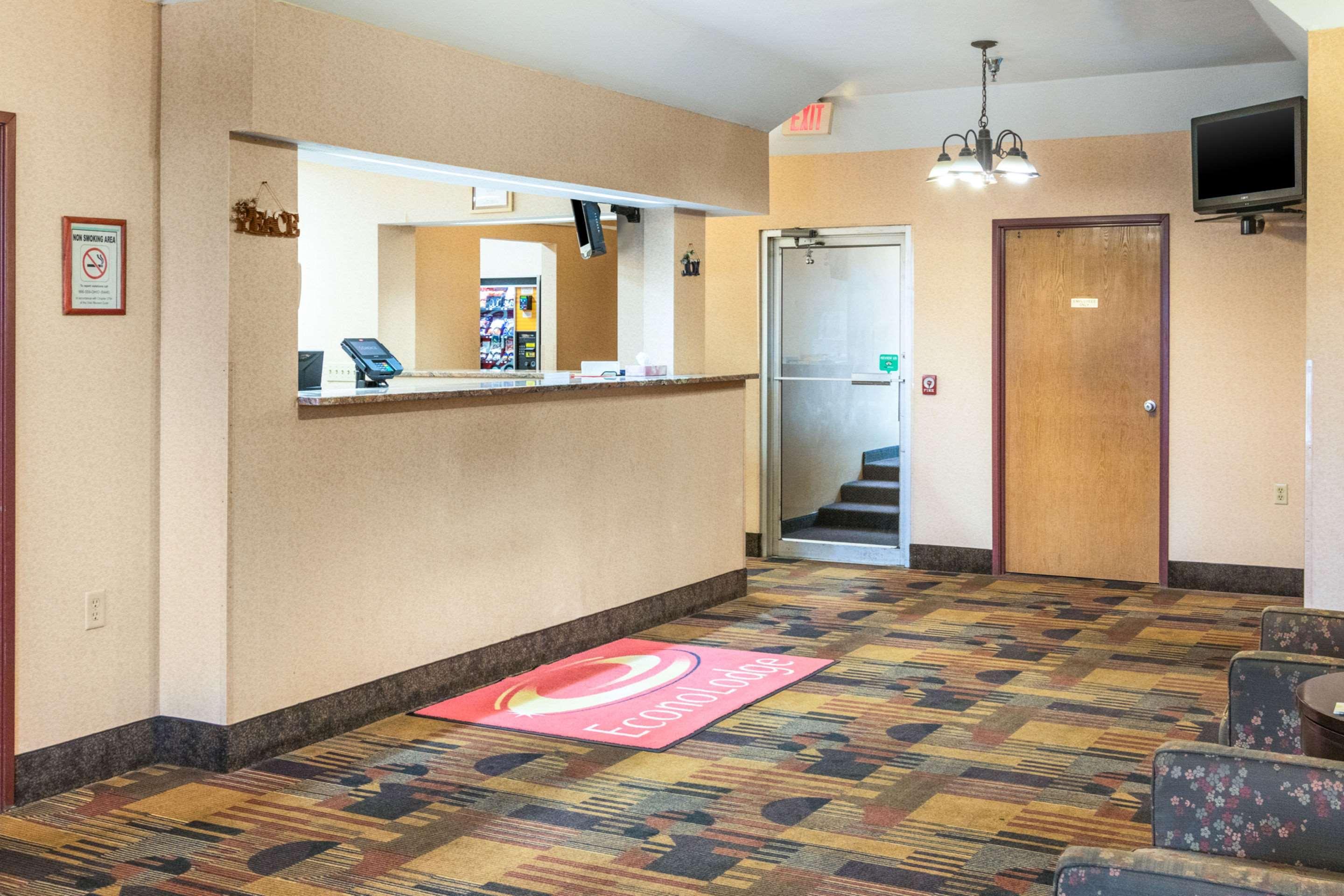 Econo Lodge Кент Екстериор снимка
