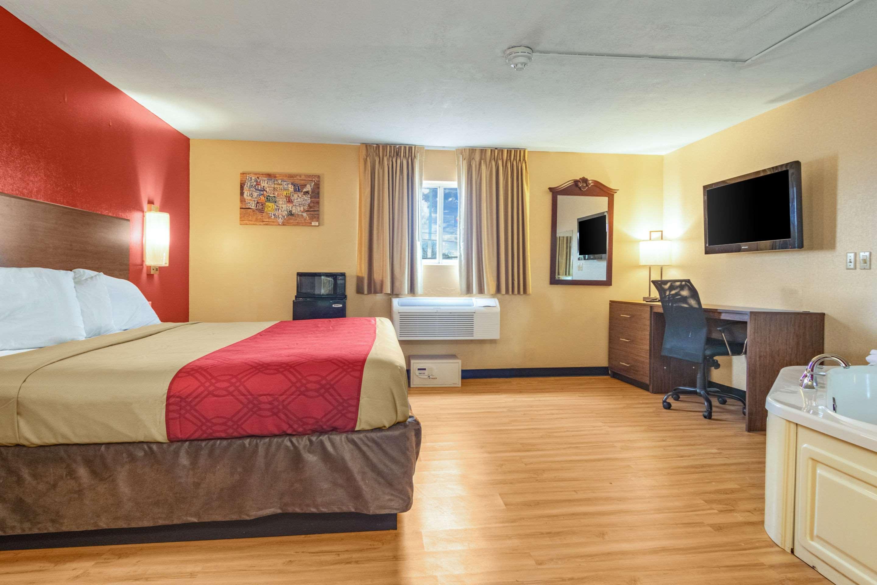 Econo Lodge Кент Екстериор снимка