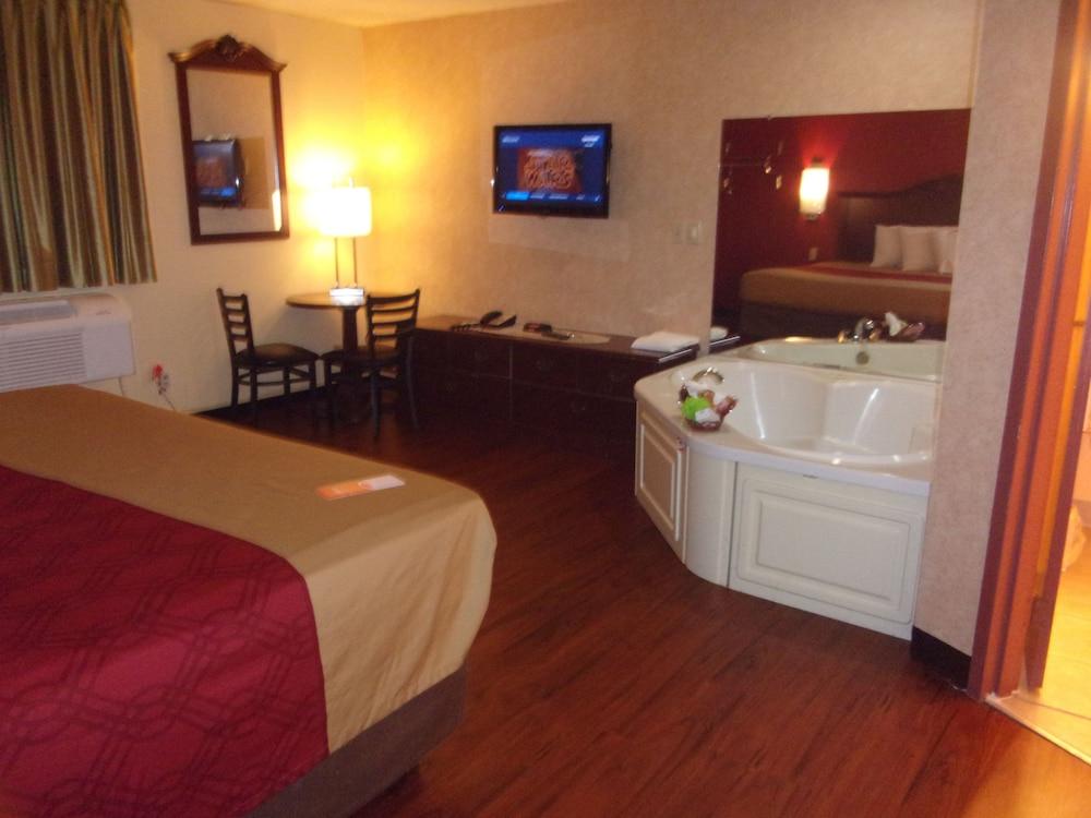 Econo Lodge Кент Екстериор снимка