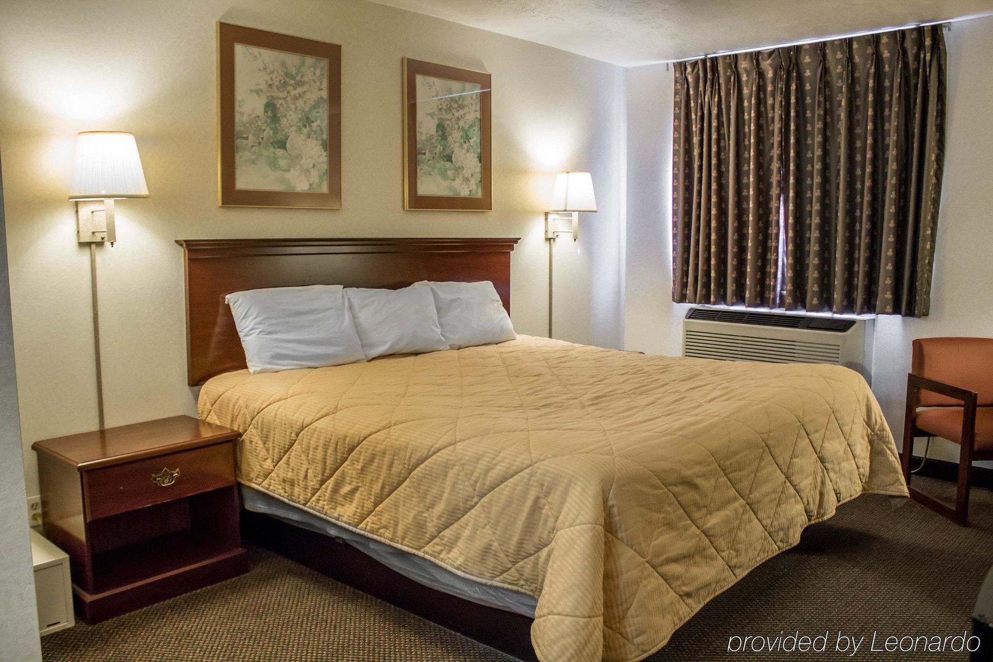 Econo Lodge Кент Екстериор снимка